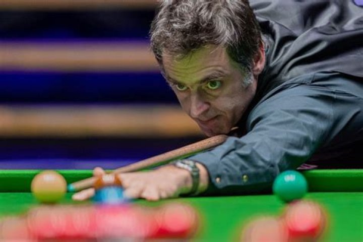 Discover The Unstoppable Force Behind Snooker: Efren Pena
